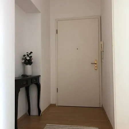 Attraktive, Helle Erdgeschosswohnung Nahe Uni * Magdebourg